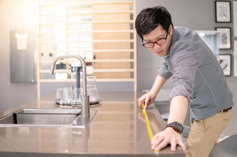 Concrete Countertop Pouring